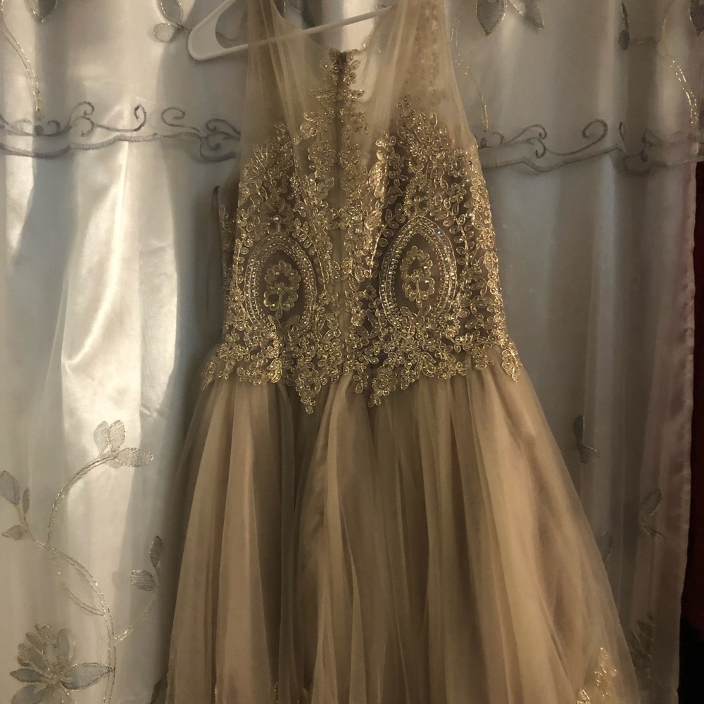 short/medium dress - Picture 2 of 2